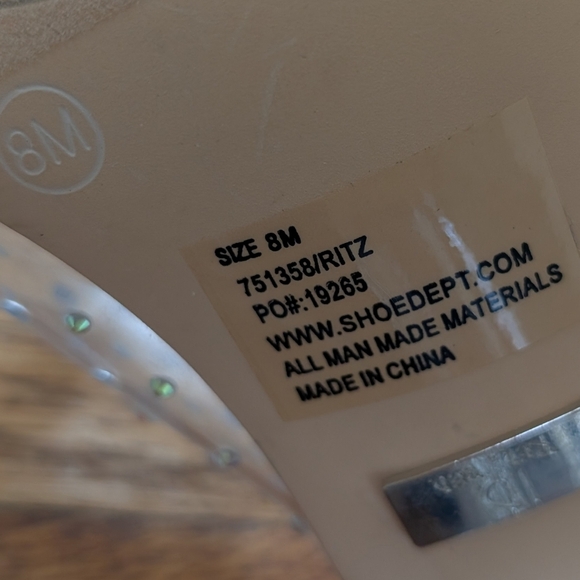 I.D. Required Glitzy Tranparent Sandals - Picture 6 of 6